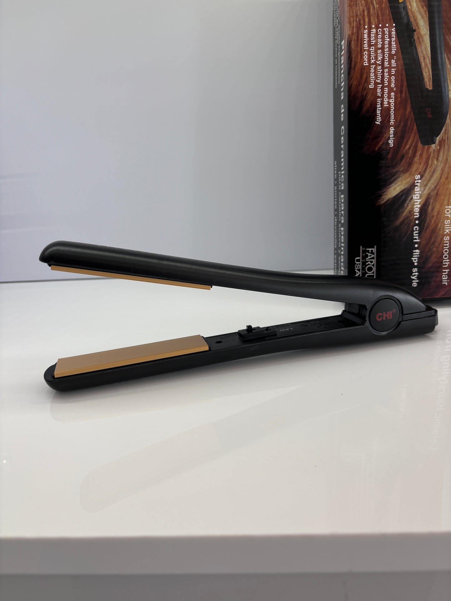 CHI CERAMIC HAIRSTYLING IRON